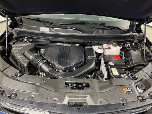 Used 2026 Chevrolet Traverse LT w/ Driver Confidence Package FWD image 9