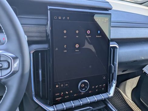 New 2026 GMC Acadia Denali Ultimate AWD/4WD image 22