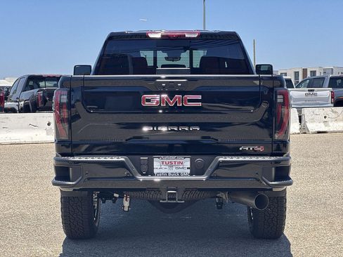 New 2026 GMC Sierra 2500 AT4 w/ AT4 Premium Plus Package AWD/4WD image 4