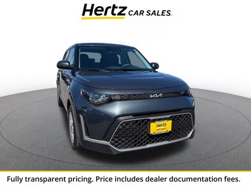Used 2025 Kia Soul LX w/ LX Technology Package FWD image 1