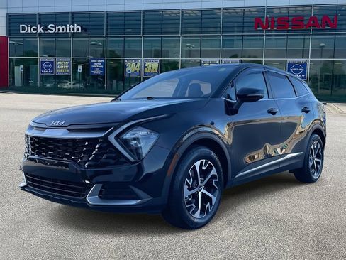 Used 2023 Kia Sportage EX image 3