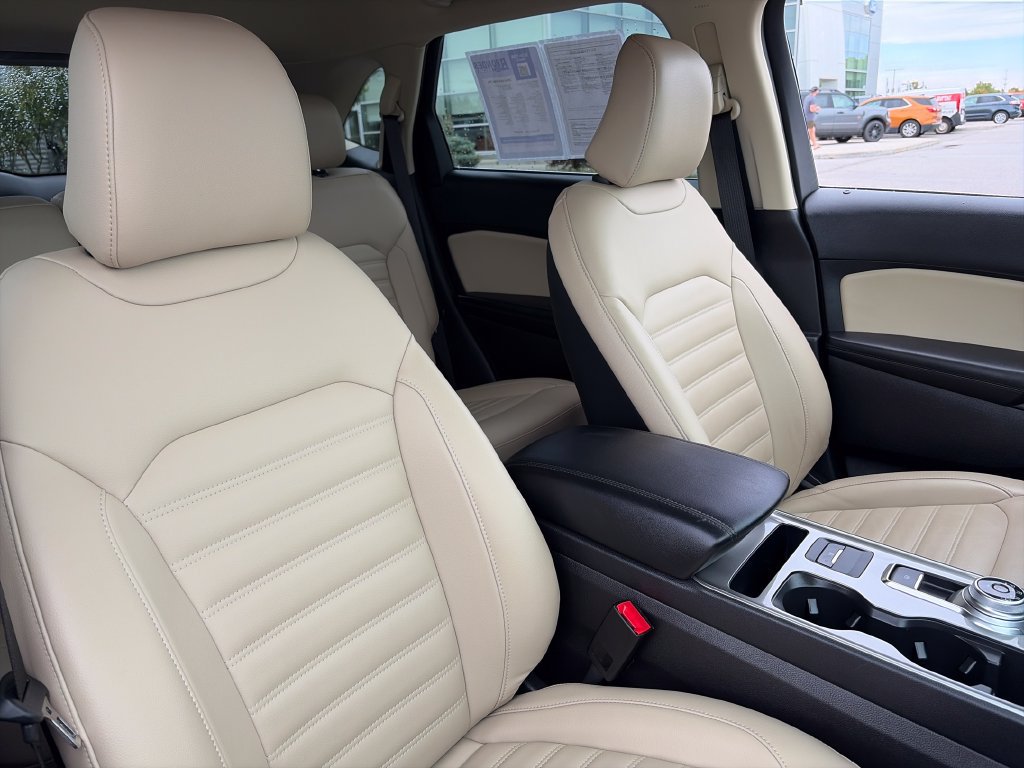Used 2024 Ford Edge SEL w/ Convenience Package AWD/4WD image 12
