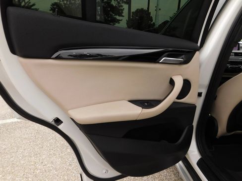 Used 2021 BMW X1 sDrive28i w/ Convenience Package FWD image 12