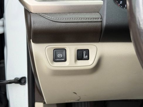 Used 2019 GMC Acadia Denali w/ Technology Package AWD/4WD image 18