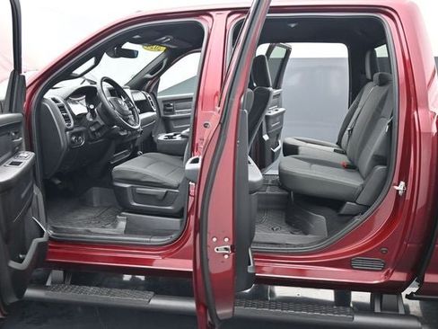 Used 2024 RAM 2500 Tradesman w/ Chrome Appearance Group AWD/4WD image 14