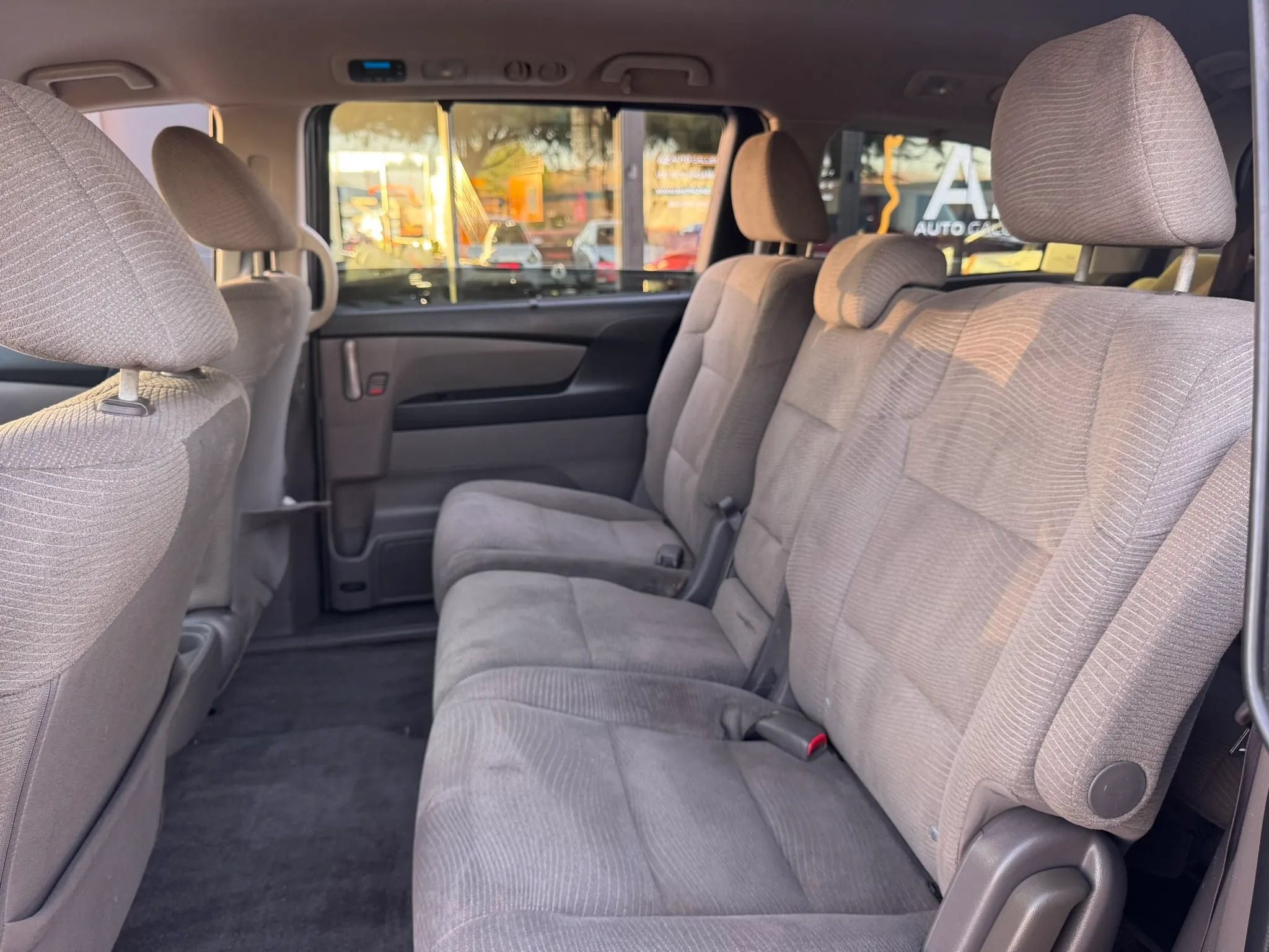 Used 2011 Honda Odyssey EX image 17