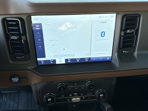 Used 2024 Ford Bronco Outer Banks image 29