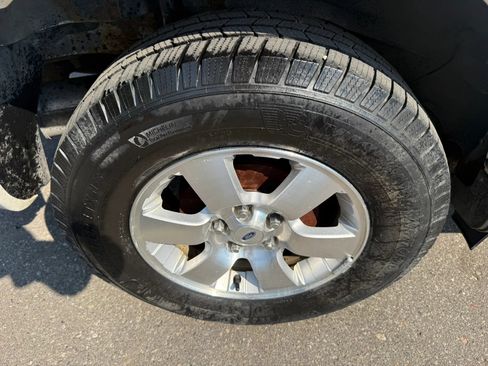 Used 2010 Ford Escape Limited FWD image 11