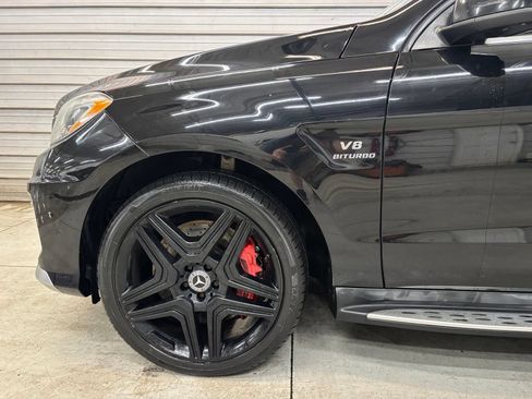 Used 2015 Mercedes-Benz ML 63 AMG 4MATIC image 4