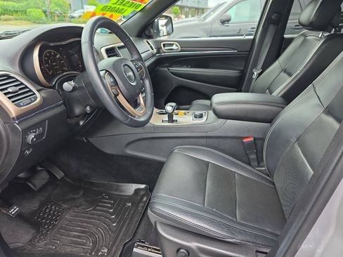 Used 2014 Jeep Grand Cherokee Limited w/ Luxury Group II AWD/4WD image 33