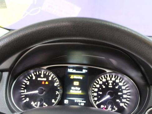 Used 2015 Nissan Rogue SV AWD/4WD image 16