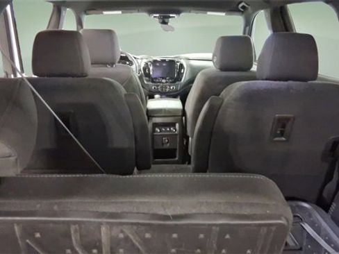 Used 2023 Chevrolet Traverse LT w/ LPO, Floor Liner Package image 20