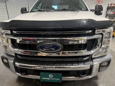 Used 2022 Ford F250 XLT w/ XLT Value Package AWD/4WD image 5