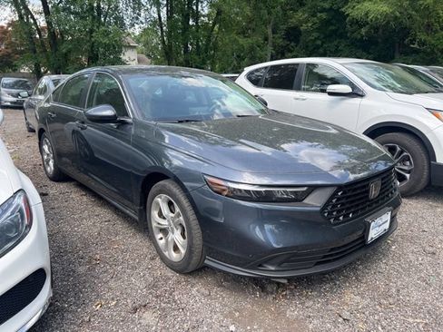 Certified 2023 Honda Accord LX image 3