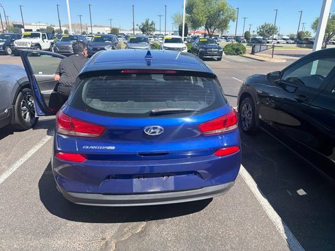 Used 2018 Hyundai Elantra GT w/ Style Package 02 FWD image 9