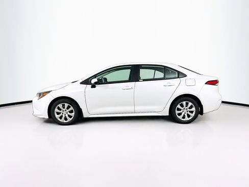 Used 2026 Toyota Corolla LE FWD image 4