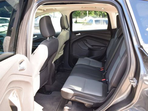 Used 2018 Ford Escape SE FWD image 34
