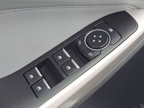 Certified 2022 Ford Explorer XLT w/ Equipment Group 202A image 25