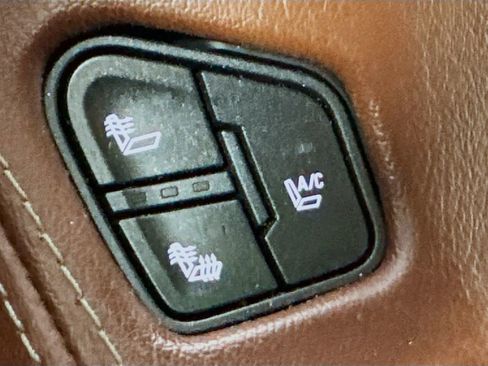 Used 2016 Chevrolet Tahoe LTZ image 23