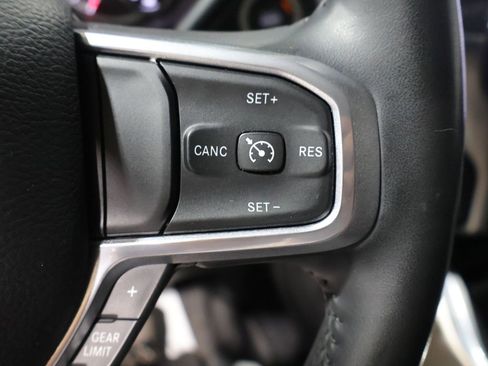 Used 2024 RAM 2500 Laramie AWD/4WD image 34
