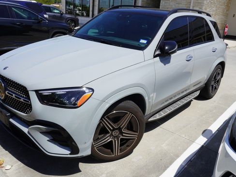 Used 2025 Mercedes-Benz GLE 450 4MATIC image 5