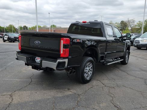 Used 2025 Ford F250 Lariat AWD/4WD image 14