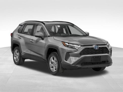 Used 2022 Toyota RAV4 XLE w/ Convenience Package AWD/4WD image 39