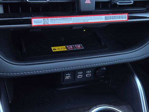 Certified 2026 Toyota Highlander Limited AWD/4WD image 21