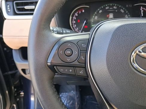 Used 2023 Toyota RAV4 XLE Premium FWD image 18