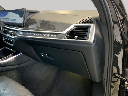 Certified 2024 BMW X5 xDrive40i w/ M Sport Package AWD/4WD image 18