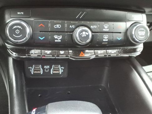 Used 2021 Dodge Durango SXT AWD/4WD image 23