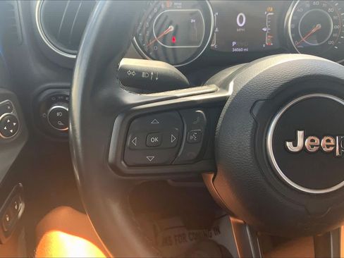 Used 2021 Jeep Gladiator Sport AWD/4WD image 24
