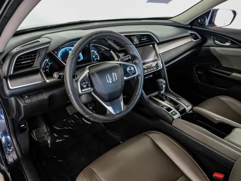 Used 2016 Honda Civic EX image 2
