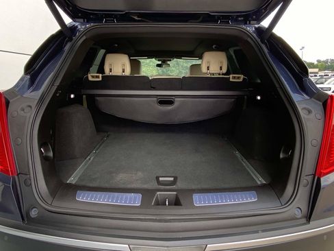 Used 2019 Cadillac XT5 Luxury AWD/4WD image 10
