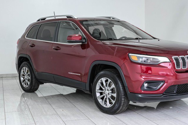 Used 2020 Jeep Cherokee Latitude Plus w/ Cold Weather Group AWD/4WD image 47