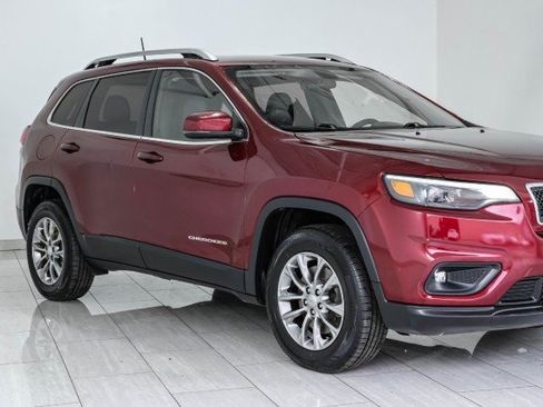Used 2020 Jeep Cherokee Latitude Plus w/ Cold Weather Group AWD/4WD image 47