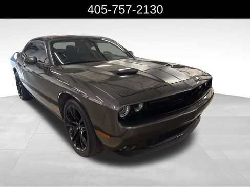 Used 2017 Dodge Challenger SXT Plus RWD image 2