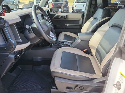 Used 2024 Ford Bronco Wildtrak image 20