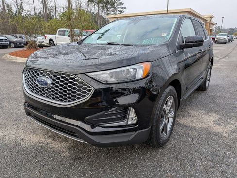 Certified 2024 Ford Edge SEL w/ Convenience Package image 9