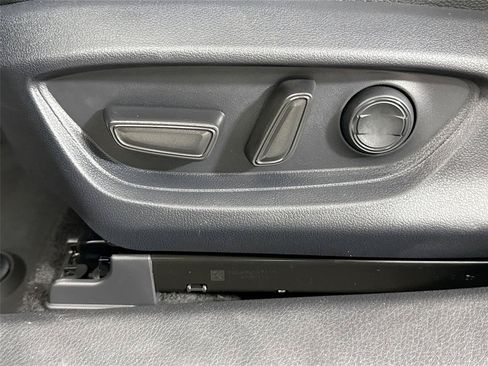 Certified 2026 Toyota Camry Hybrid FWD image 26