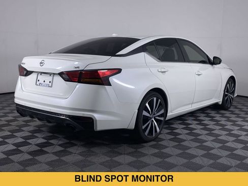 Used 2021 Nissan Altima 2.5 SR w/ SR Premium Package FWD image 19