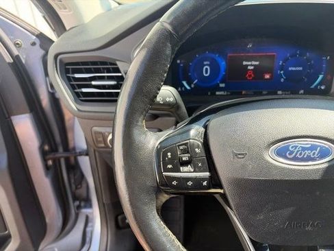 Used 2022 Ford Escape Titanium w/ Titanium Elite Package AWD/4WD image 17