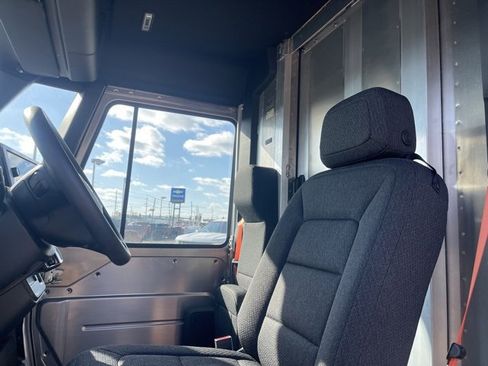 Used 2023 Chevrolet Brightdrop 600 w/ Active Safety Package 2 image 16