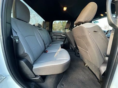 Used 2024 RAM 2500 Big Horn w/ Bed Utility Group image 30