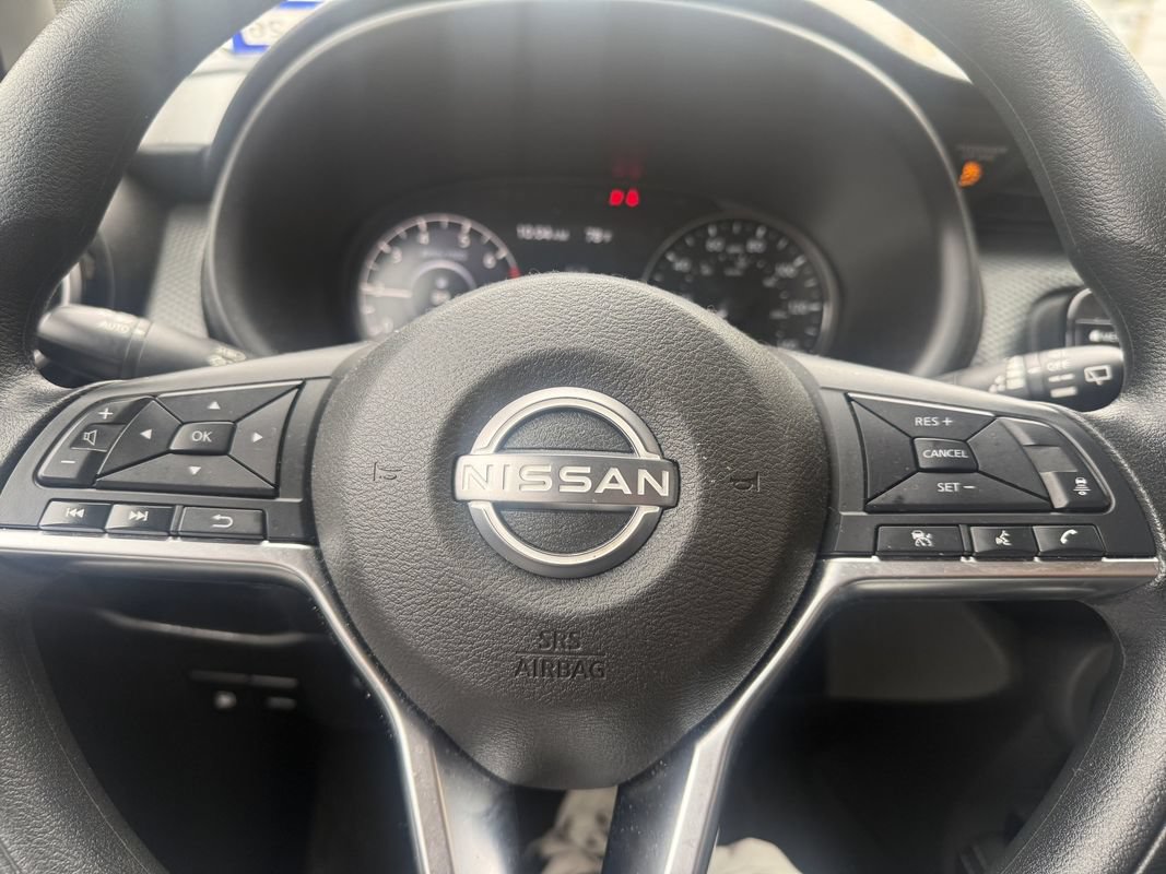 Used 2024 Nissan Kicks SV FWD image 9