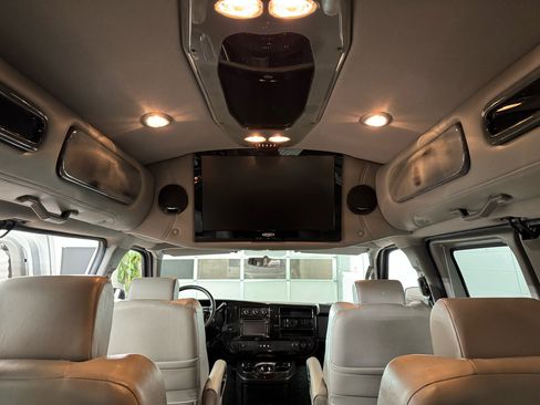 Used 2013 Chevrolet Express 1500 image 36