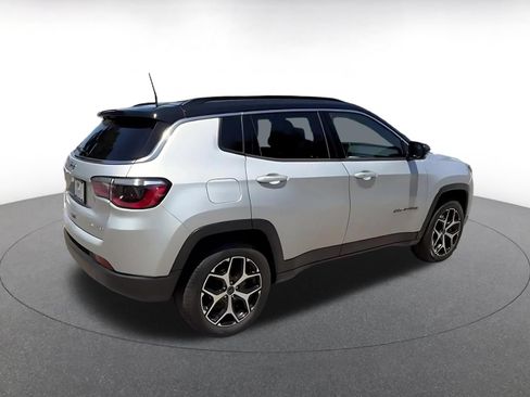 Used 2025 Jeep Compass Limited AWD/4WD image 12