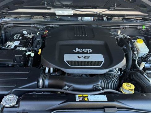 Used 2016 Jeep Wrangler Unlimited Sport AWD/4WD image 13