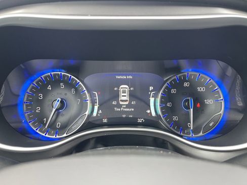 New 2026 Chrysler Voyager LX image 20