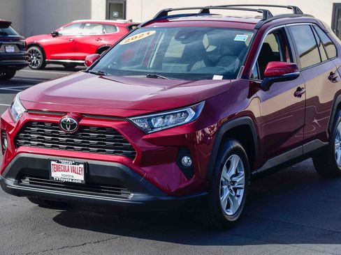 Certified 2021 Toyota RAV4 XLE image 3